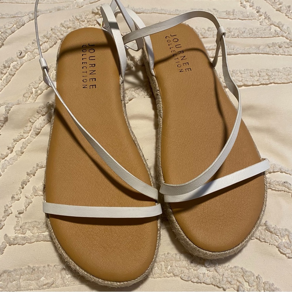 Women’s Strappy Ankle-Wrap Sandals in Cream - Picture 7 of 11